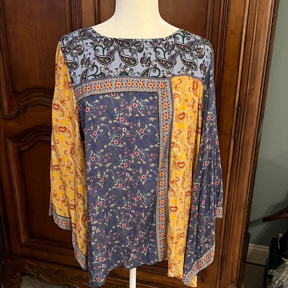 Sundance Paisley and Floral Patchwork Medley Bell Sleeve Blouse, NWOT, L - Picture 3 of 10